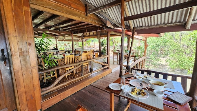 Baan Rim Nam Restaurant's Homepage